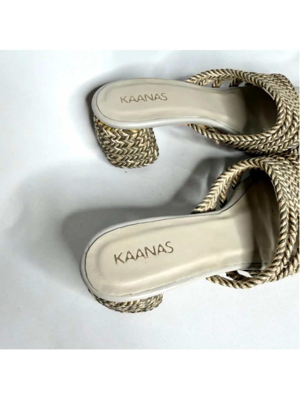 Women's KAANAS Beige Grey Woven Jute Block Heel Sandals Size 8